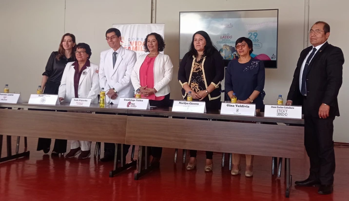 corso por la vida y la familia